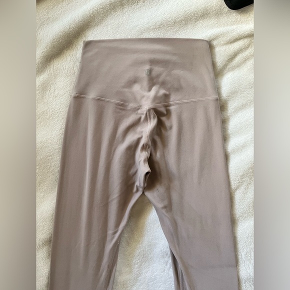 Lululemon align leggings 28” S4 ☕️MISTY MOCHA☕️ RARE COLOR!! - Picture 3 of 7